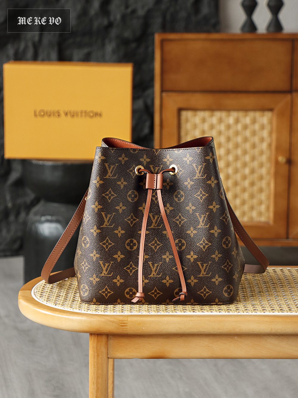 Louis Vuitton NéoNoé Medium Monogram Canvas Bucket Bag