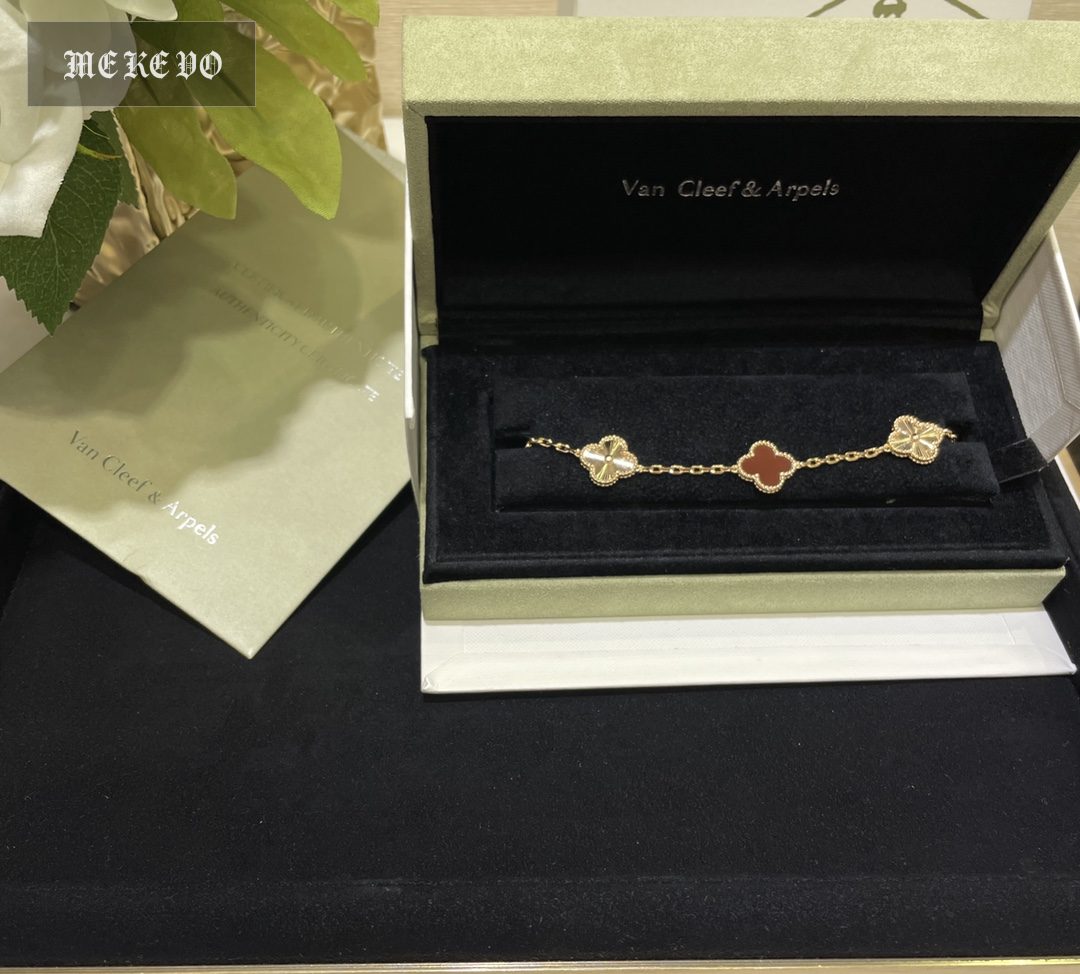 VCA Bracelet