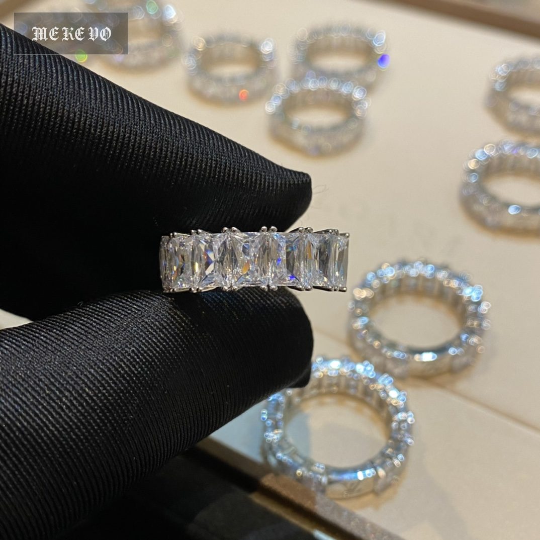 LV Ring