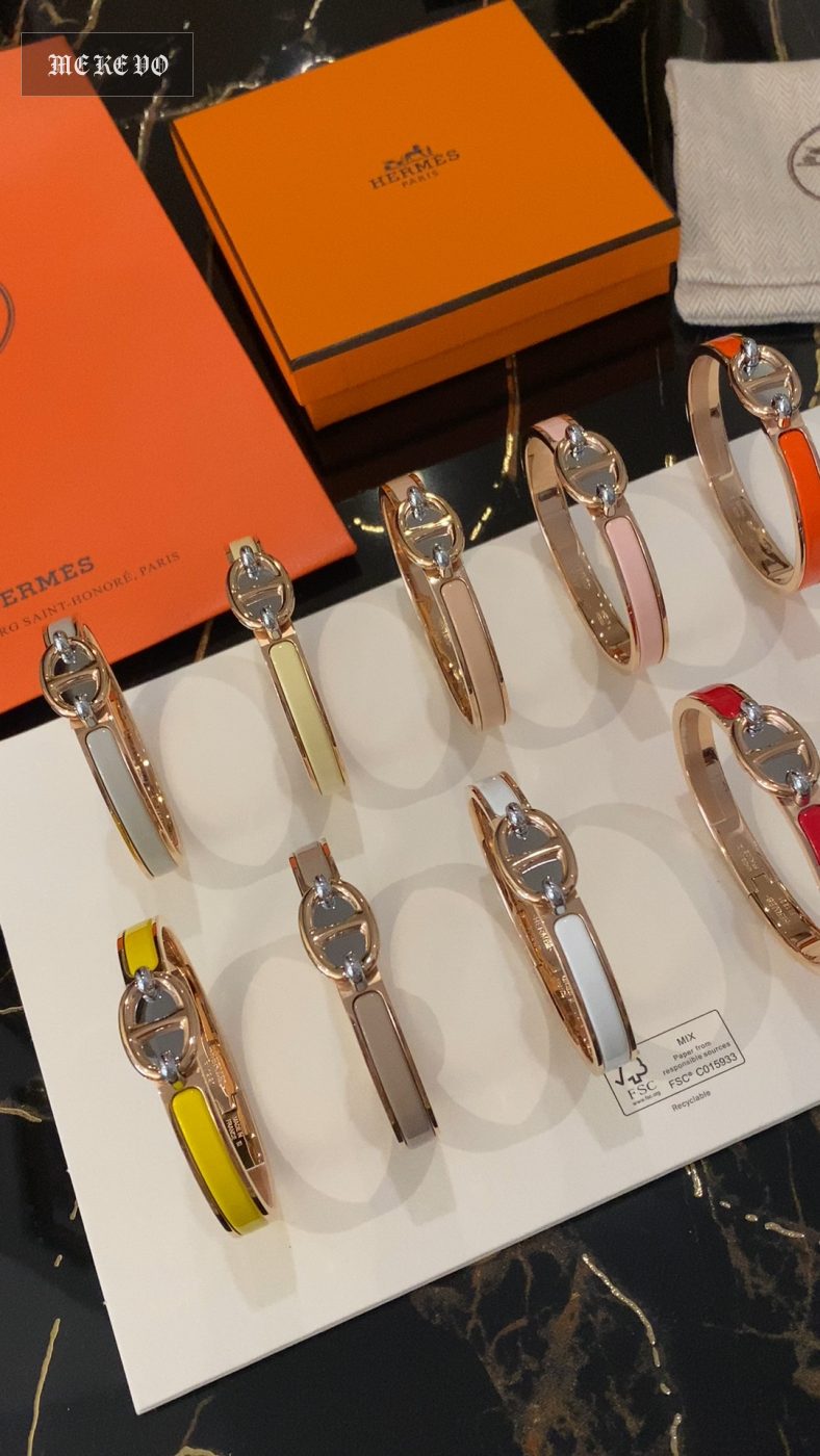 H bracelet