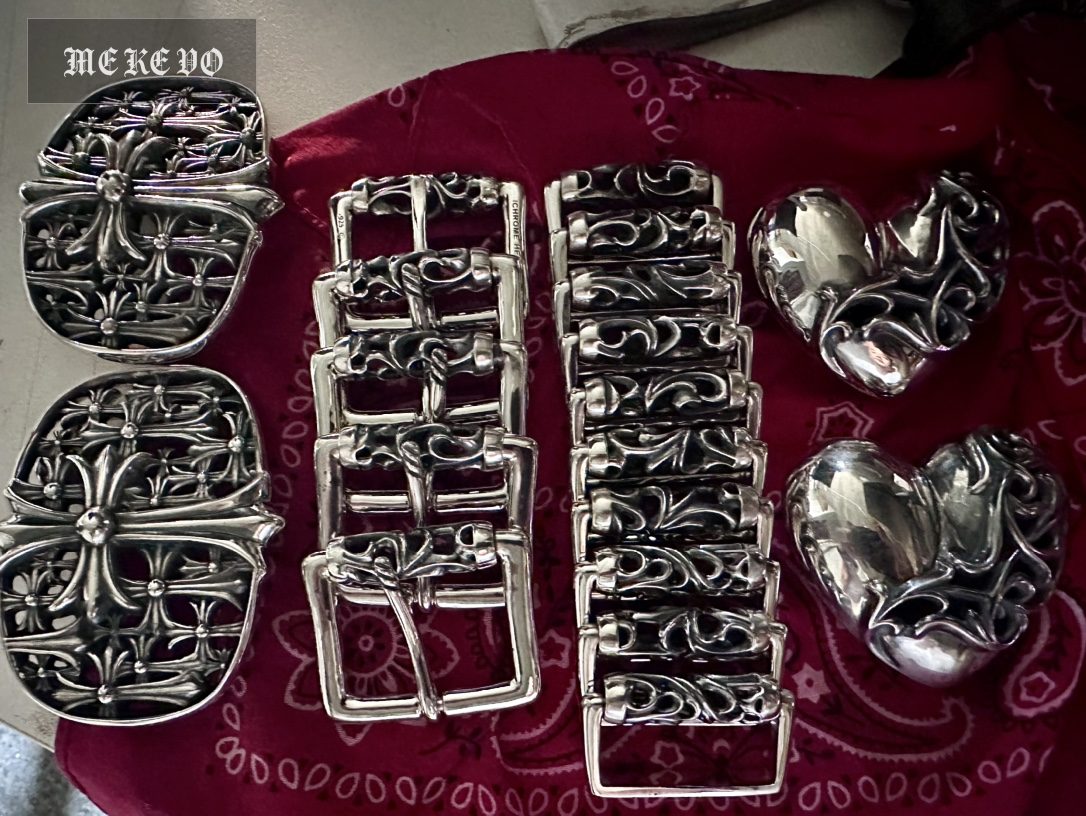 Chrome hearts belt buckles are arriving one after another