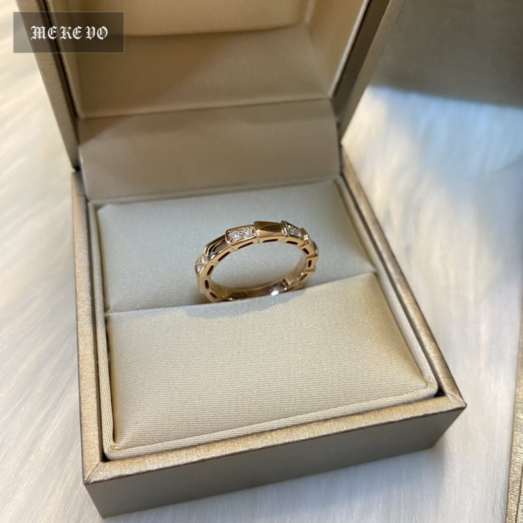 Bvlgari ring