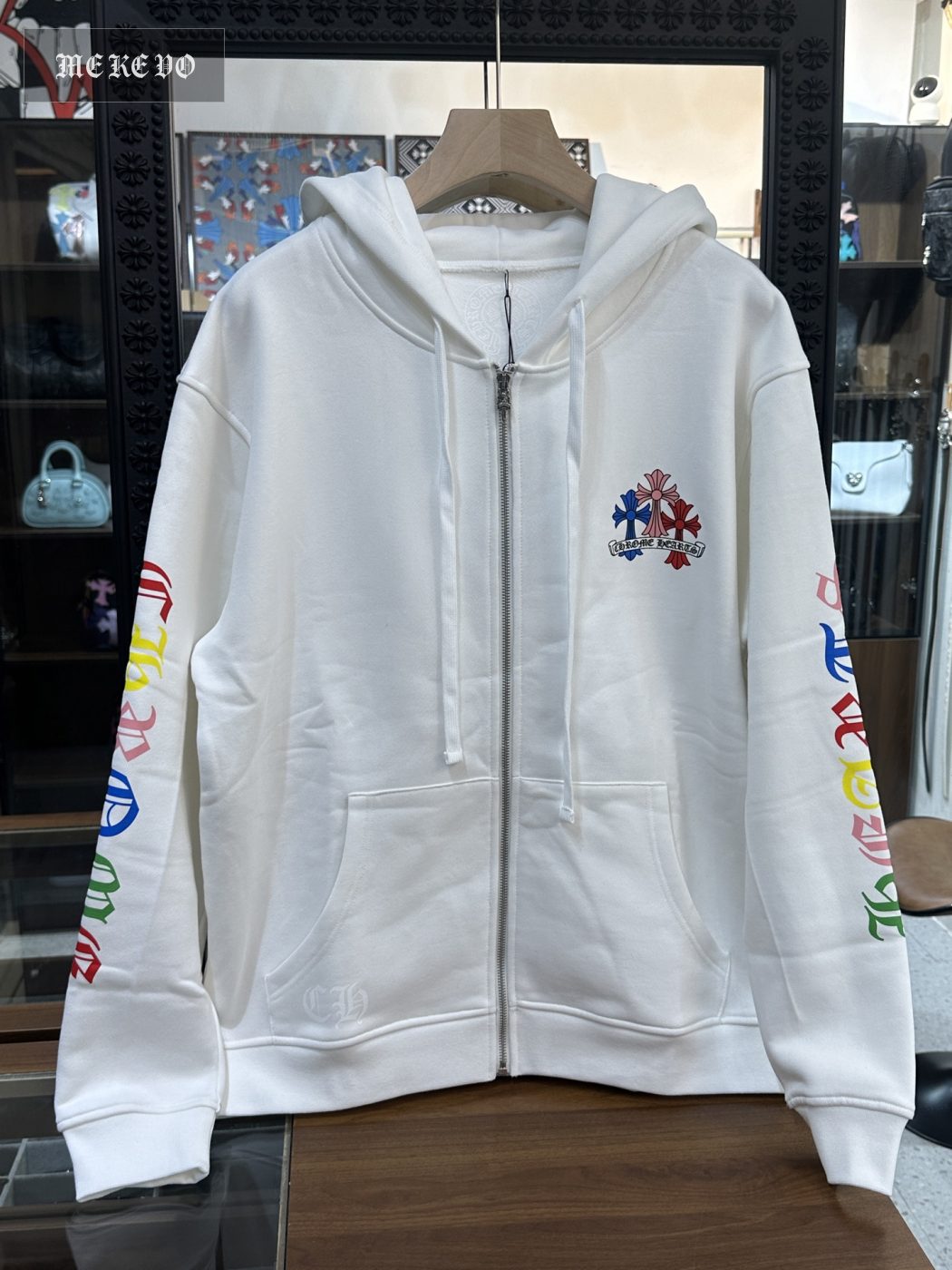 Sweatshirt