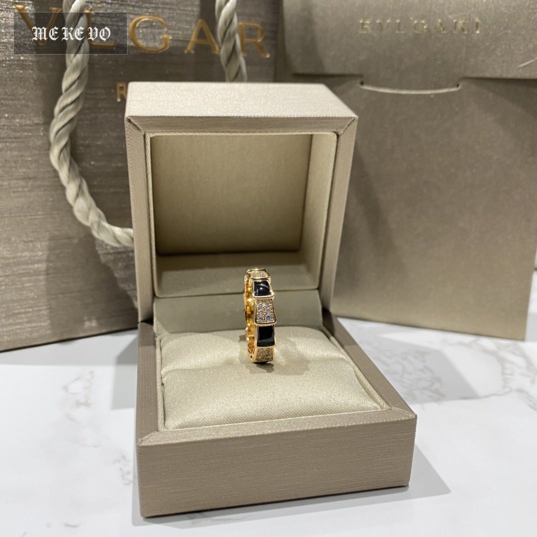 Bvlgari ring
