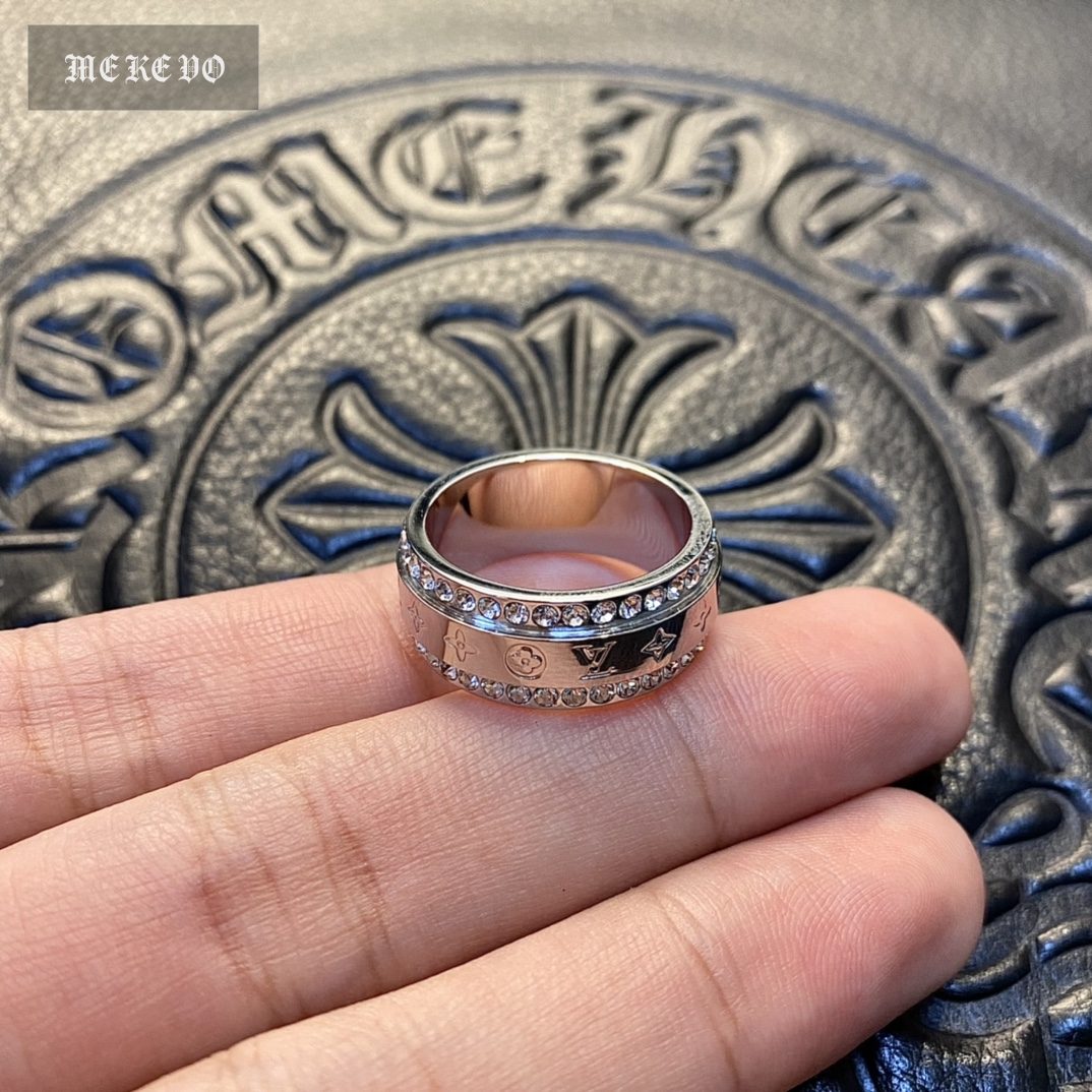 LV Ring