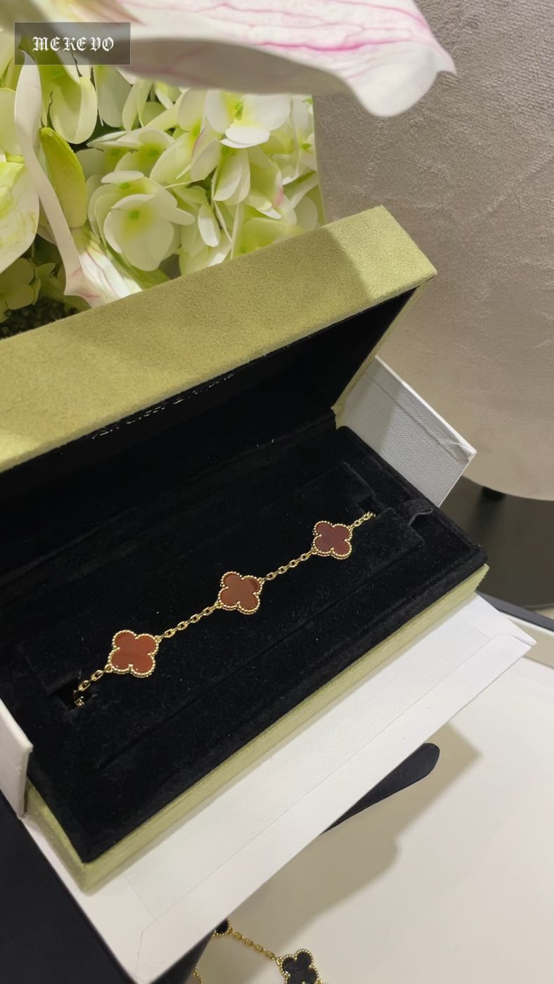 VCA Bracelet